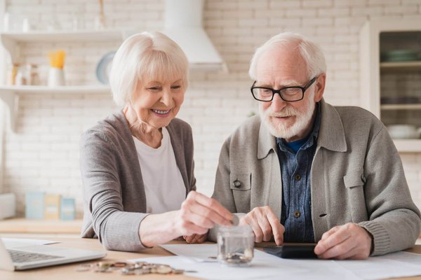 Conseils et astuces pour sécuriser son avenir financier en augmentant ses économies